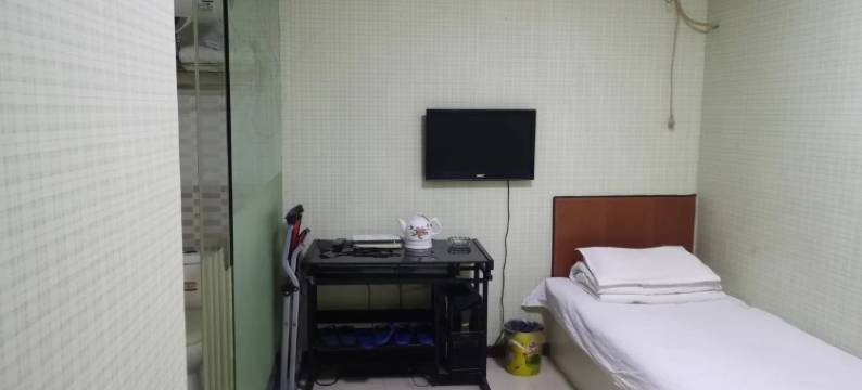 铁力鸿利快捷宾馆图片