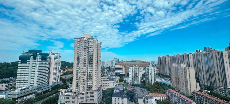澜泊湾民宿(武汉武商梦时代店)图片