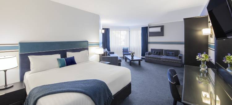 Ramada By Wyndham Diplomat Canberra图片