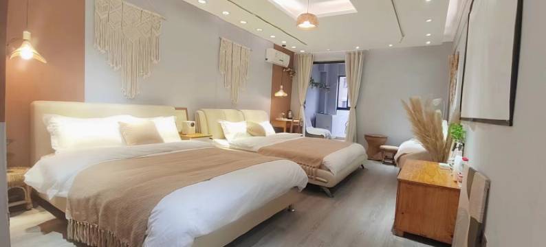 武汉小栖美宿(江汉路步行街店)图片