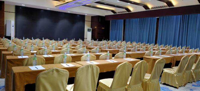 铜仁君逸凯悦大酒店(古城步行街店)图片