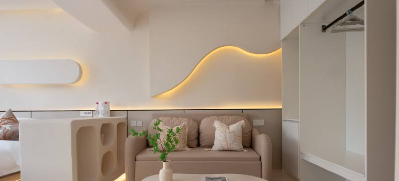 枫丹白露国际青年旅舍(告庄西双景星光夜市店)图片