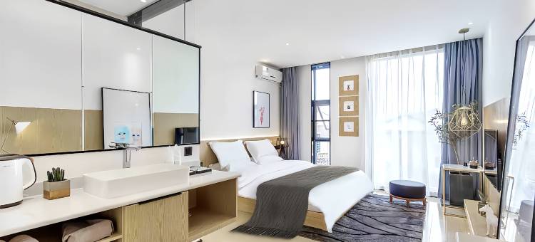 鹿十二 · DreamHome|设计师轻奢度假观景美宿(丽江古城南门店)图片