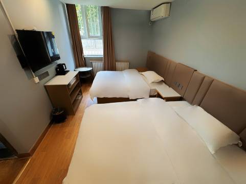 布丁严选酒店(乌鲁木齐幸福路大巴扎店)