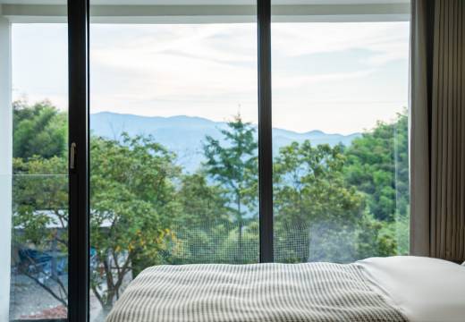 遇见·望景溯溪漂流星空泳池度假民宿(安吉藏龙百瀑店)图片
