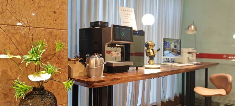 成都八宝大酒店(宽窄巷子骡马市地铁站店)图片