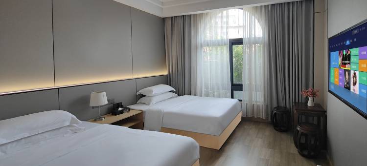 五瑞华廷南山酒店(重庆邮电大学店)图片