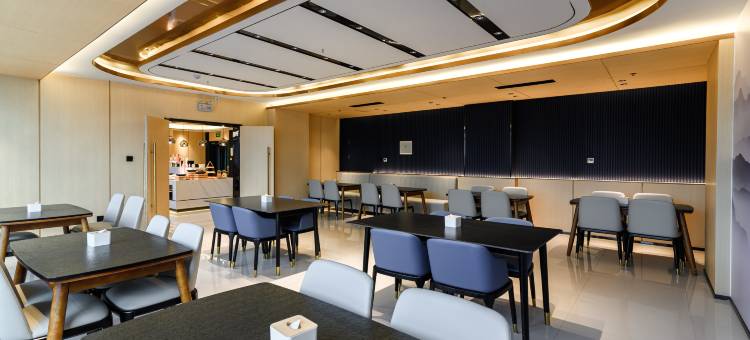 6驿酒店(潍坊高铁北站渤海路店)图片