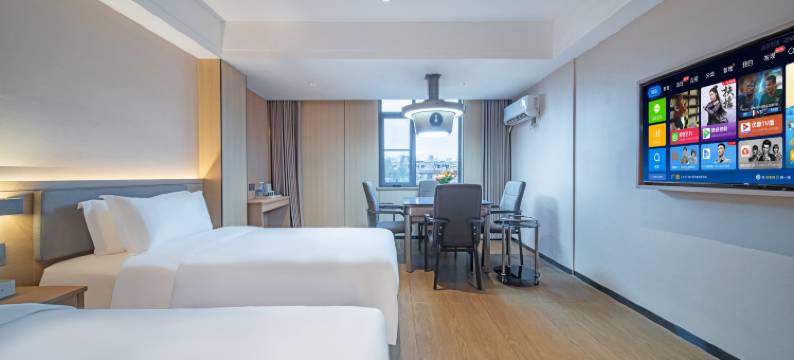 爱朵酒店(二七路轻轨站店)图片