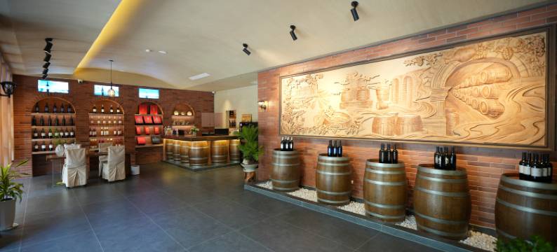 弥勒东风庄园酒庄民宿(湖泉生态园店)图片