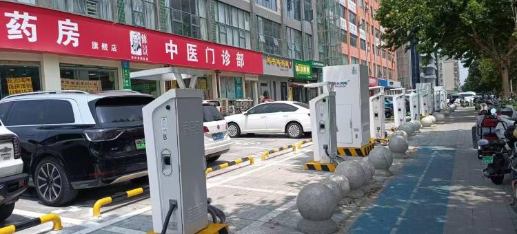 鸥凯雅风酒店(建业凯旋广场店)图片