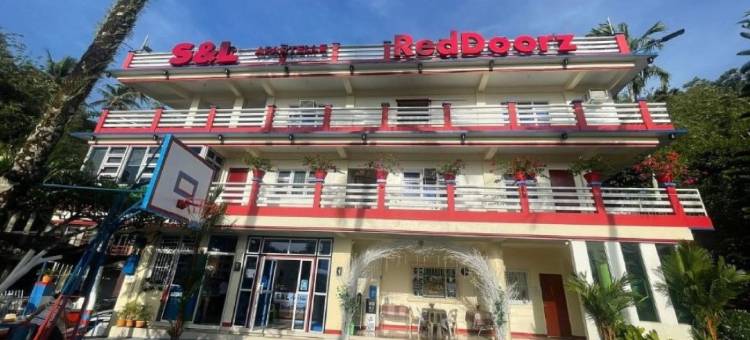 RedDoorz @ S & L Apartelle Daraga Albay图片