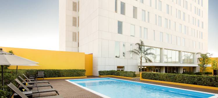 莱昂波利弗拉姆万怡酒店(Courtyard Leon at the Poliforum)图片