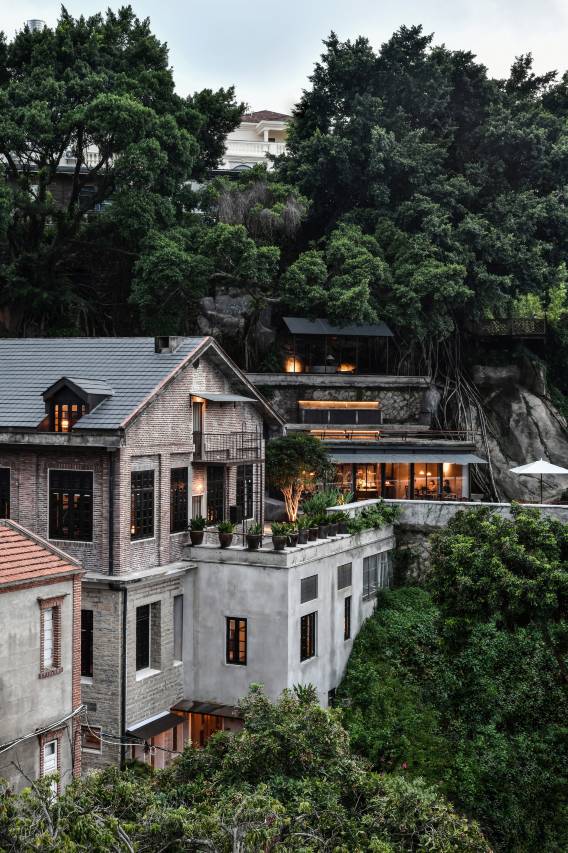 hotel overview picture