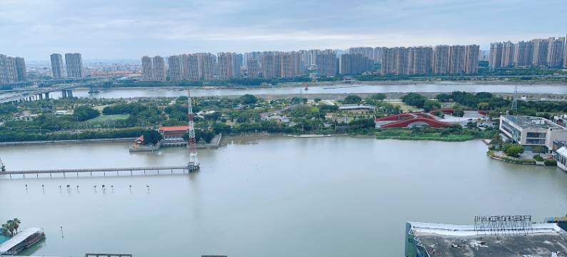 漫馨轻奢公寓(泉州浦西万达广场店)图片