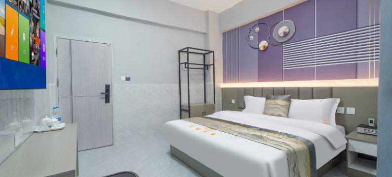 轻奢美宿(惠东高级中学店)图片