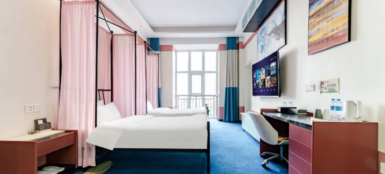 科爱住轻雅酒店(西华青华路店)图片