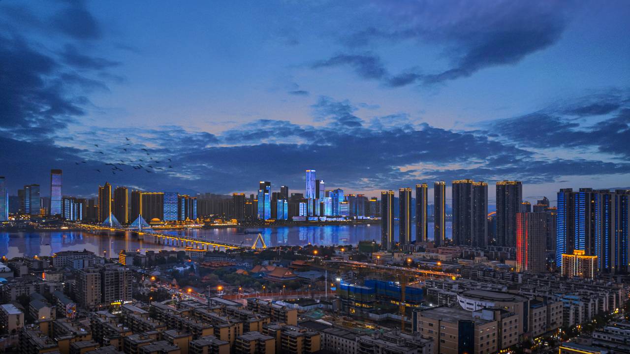 长沙芙蓉中路古开福寺江景城际酒店图片