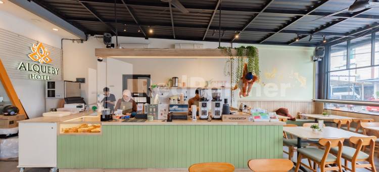 Alqueby Hotel near Kiara Artha Park & Trans Studio Mall Mitra RedDoorz图片