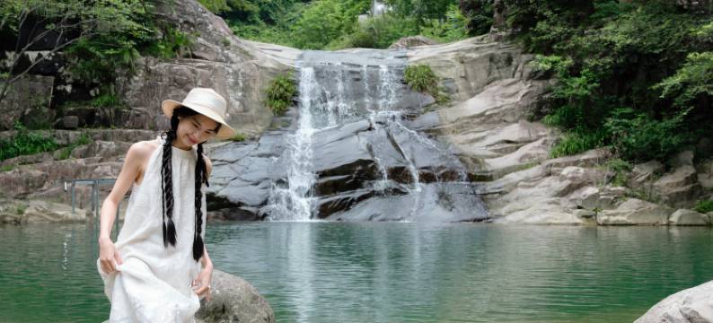 吉舍·溯溪泳池·亲子露营·山野轻奢度假民宿图片