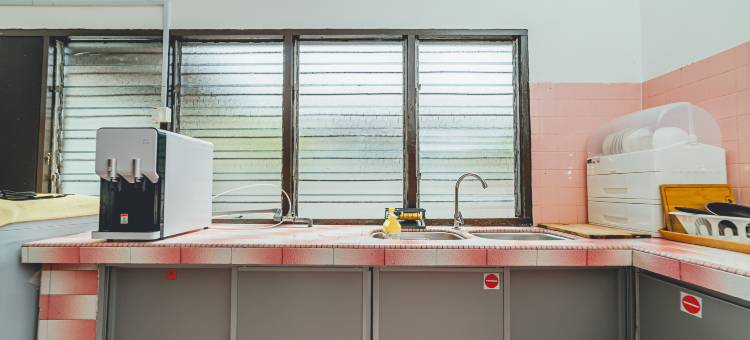 Batu Pahat w Pool table & Karaoke Villa 4BR 16pax图片