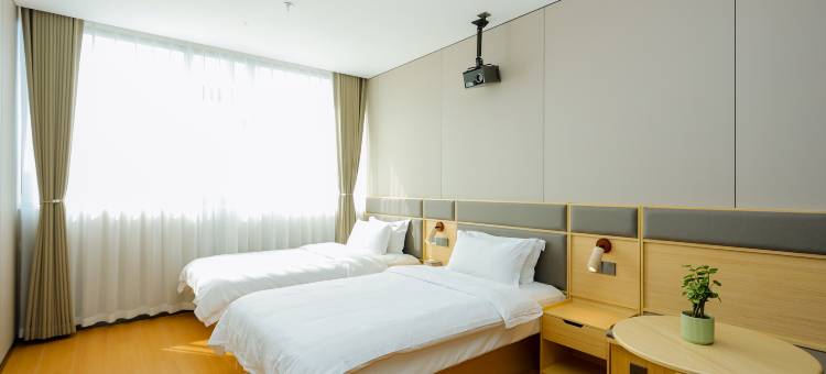 登巴客栈(台东步行街啤酒博物馆店)图片