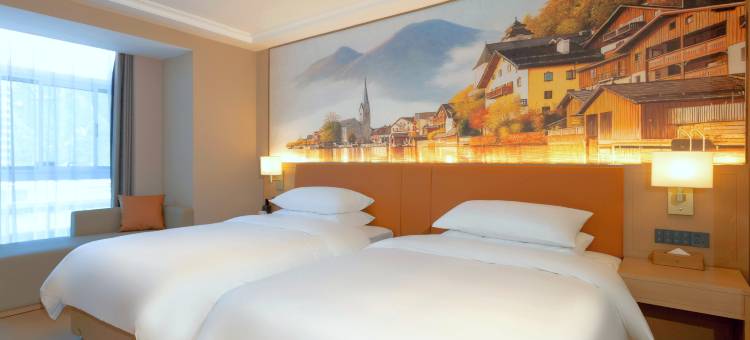 维也纳酒店(承德下板城华明服务外包产业园店)图片