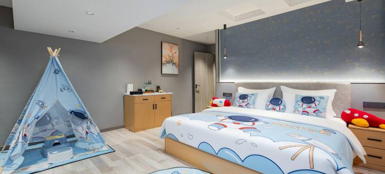 黔杭智能酒店(咸丰皇城广场店)图片