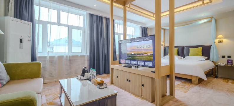 泰加林主题酒店图片