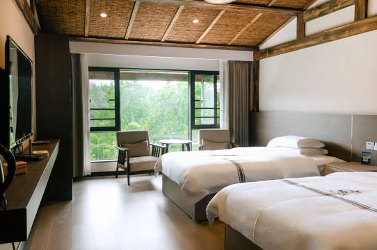 山水院民宿(峨眉山景区零公里停车场店)