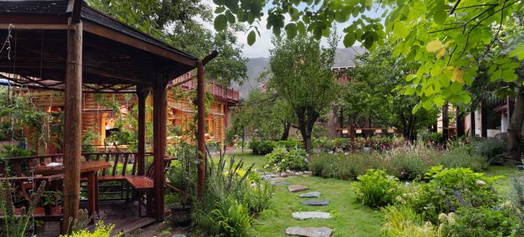 曲阁仓庄园民宿(甘孜巴塘店)图片