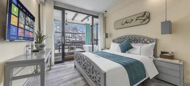 拾光·童年江景民宿(凤凰古城景区沱江店)图片