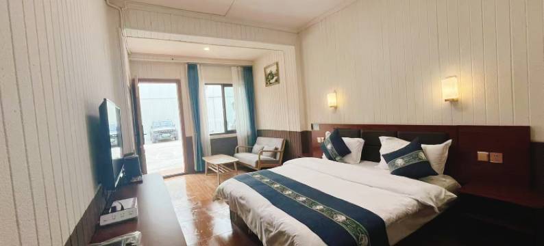 楠山别院民宿(多美林卡国家湿地公园店)图片