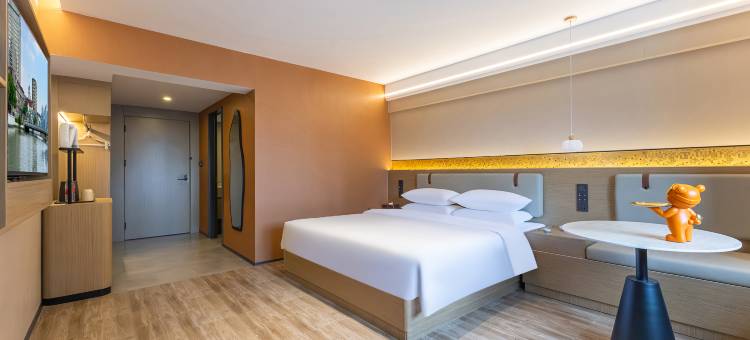 华菲酒店(贵阳龙洞堡机场砂之船奥特莱斯店)图片