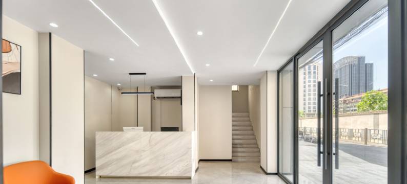 颐中酒店(杭州西湖湖滨中河北路地铁站店)图片