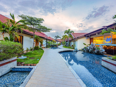 万象开元大酒店(机场三江商贸城凯旋门店,提前预约接送机服务)