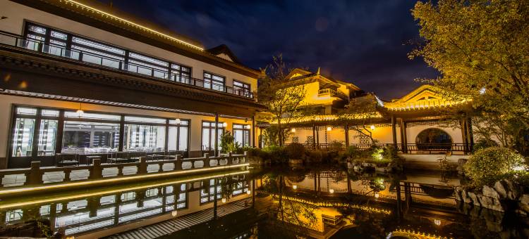 恩龙山屿溪森林度假酒店图片