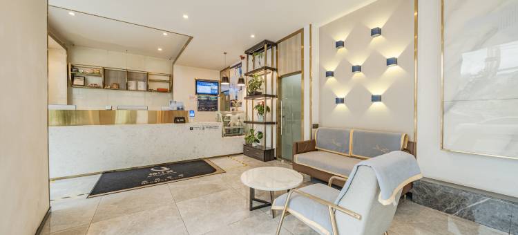 7天优品酒店(贵阳三桥北路改茶路地铁站店)图片