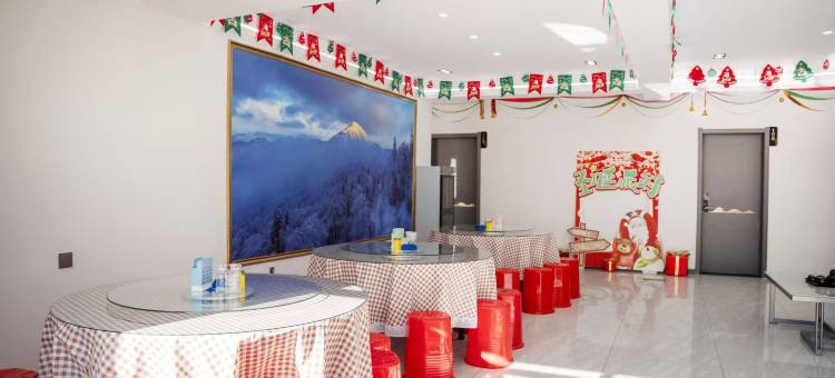 馨宇酒店 (二浪河景区梦幻魔界漂流起点店)图片