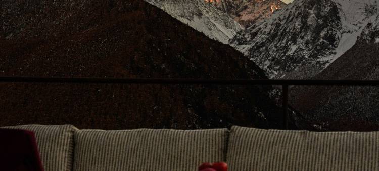 稻城亚丁AZARA游牧·黑青稞酒店图片