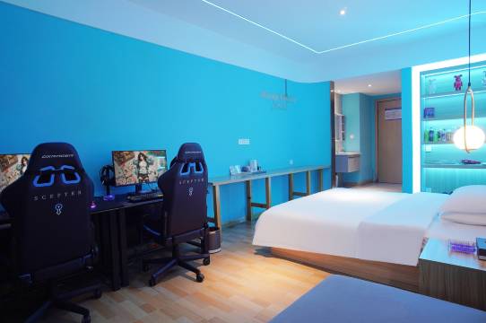 7号电竞民宿(屏山中学店)