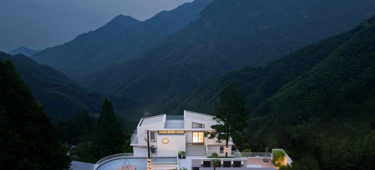 安吉过云山居民宿(云上草原店)图片