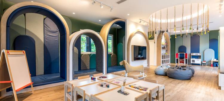 奥瑞格蔻丽海滩度假酒店(Outrigger Khao Lak Beach Resort)图片