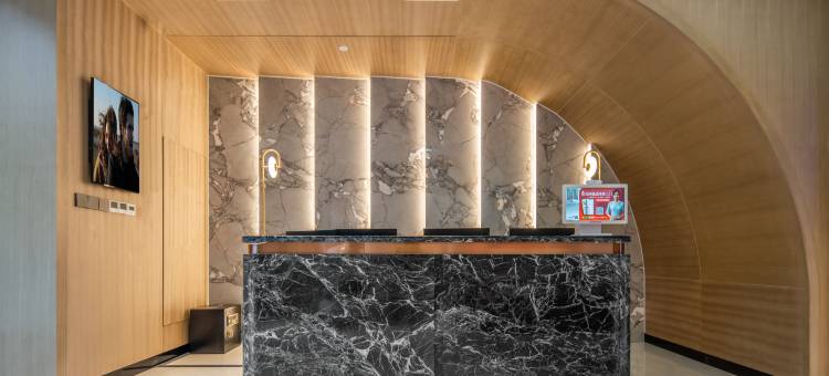 十八尊酒店(重庆解放碑步行街洪崖洞店)图片