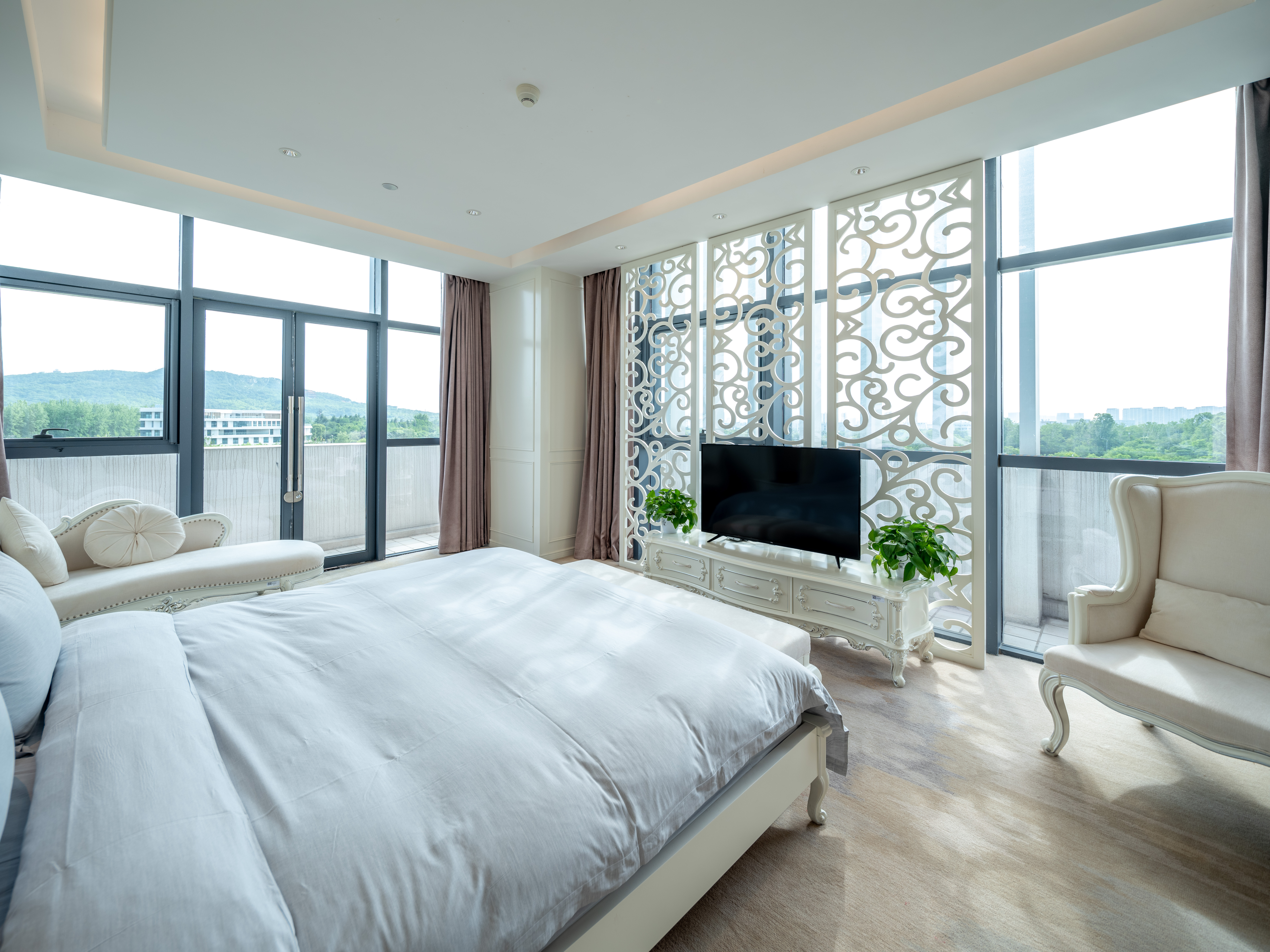 Jiayue Yinhu Hotel Over view