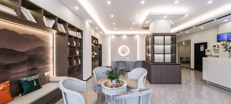 云上四季酒店 (昆明南屏步行街五一路地铁站店)图片