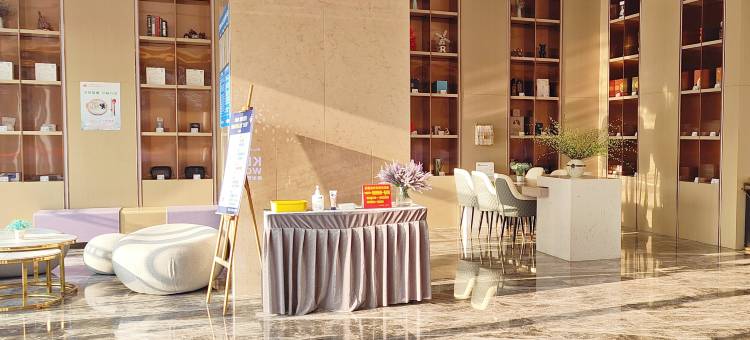 客世界轻奢酒店(贵港客世界商场高铁站店)图片