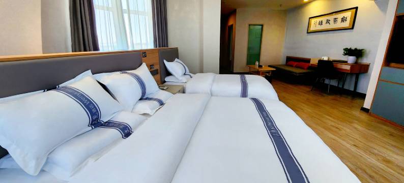 布尔津文苑酒店(俄罗斯风情街店)图片