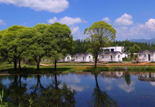 新源那拉泉生态园林酒店外景图