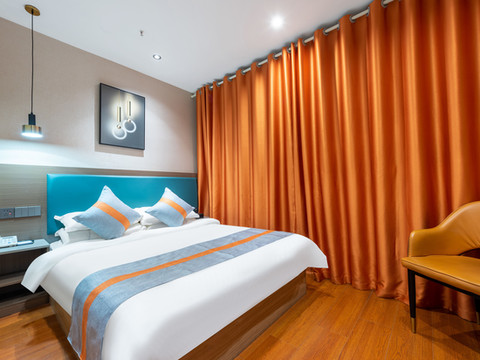 柏云酒店(建湖万彩国际购物中心店)